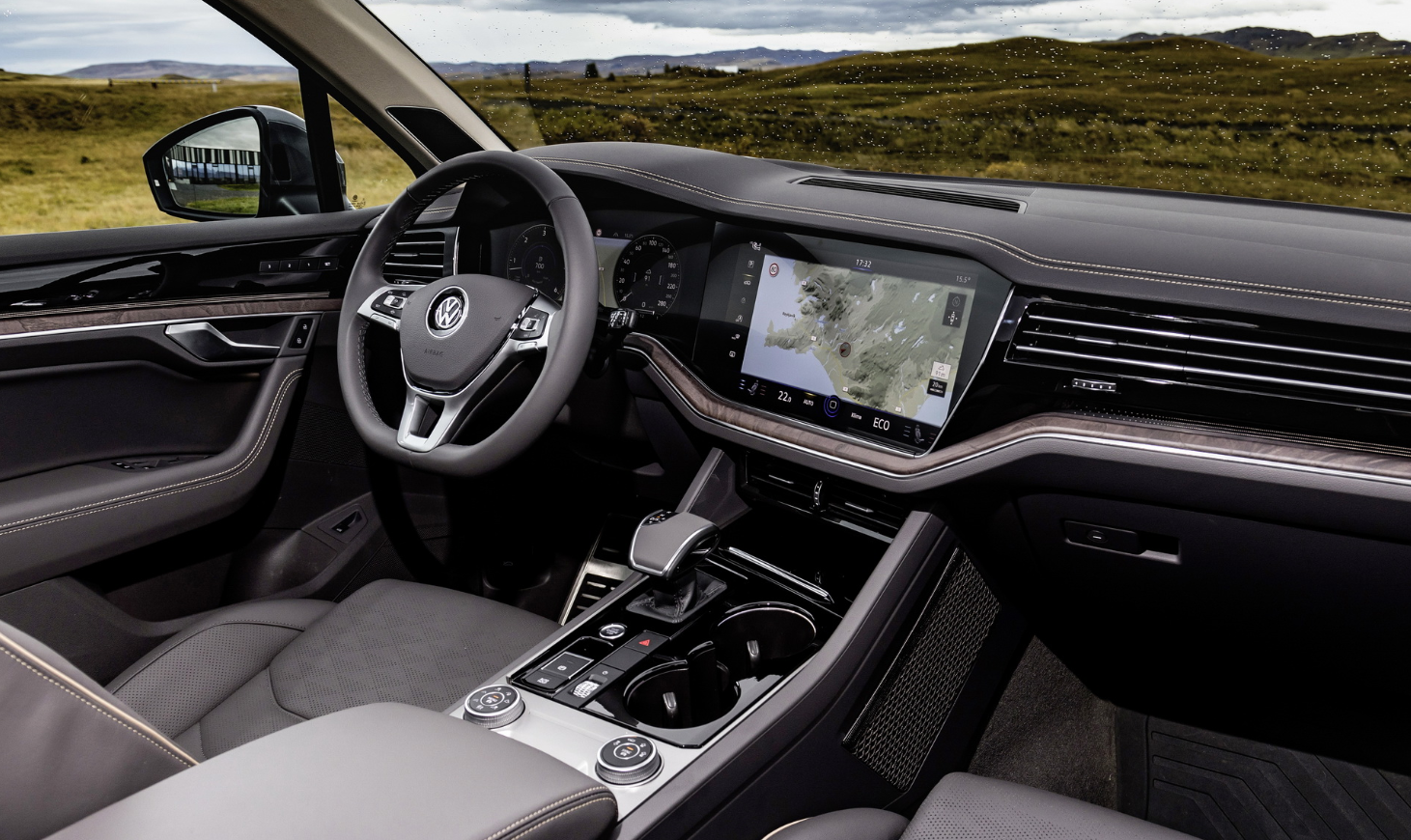 2024 VW Touareg Interior