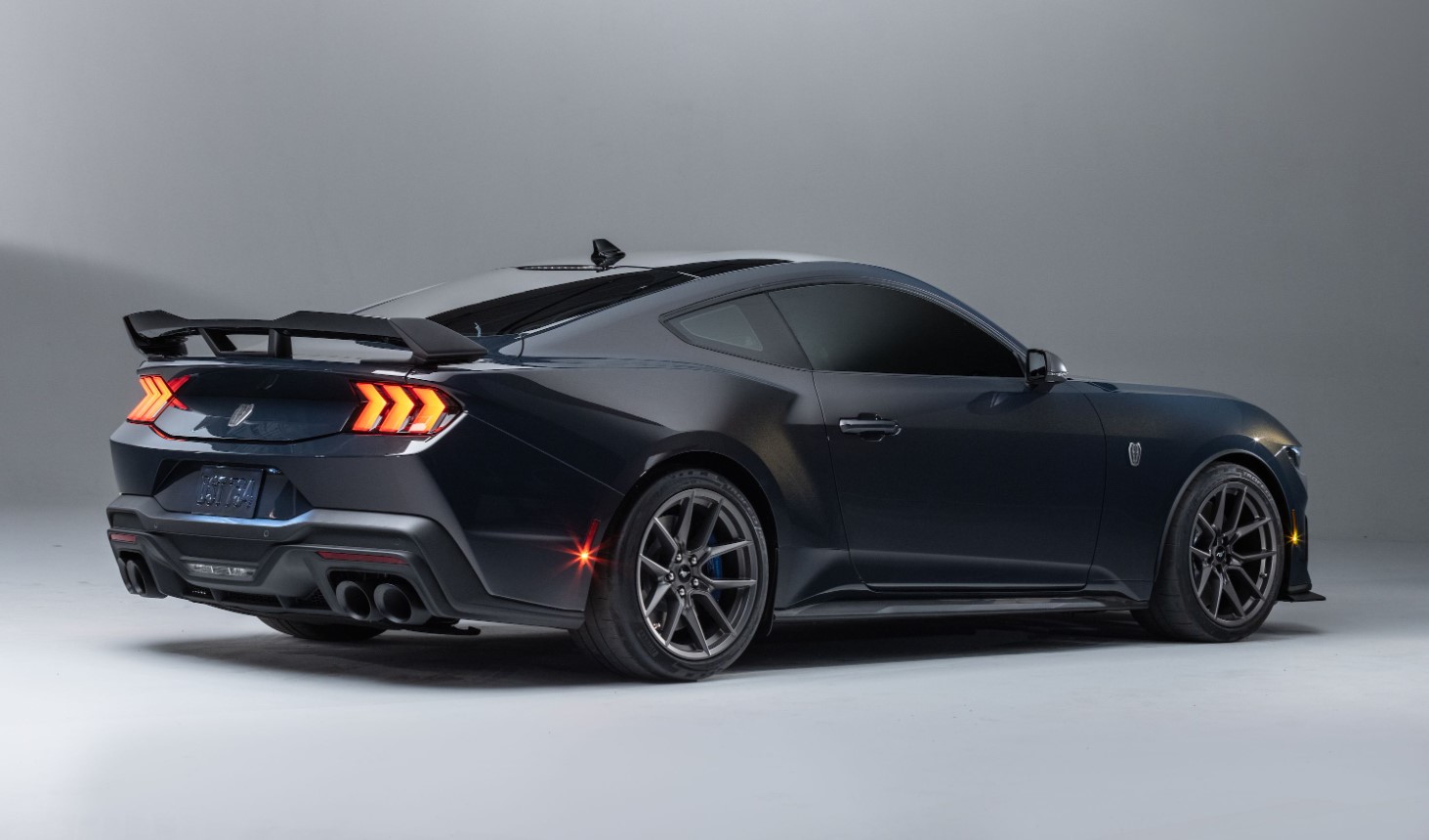 2024 Ford Mustang GT Dark Horse Engine